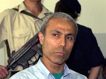 Cezaevinden kral dairesine...