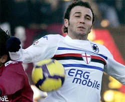 Chelsea'den Pazzini'ye kanca