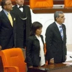 DTP üyelerine siyasi yasak