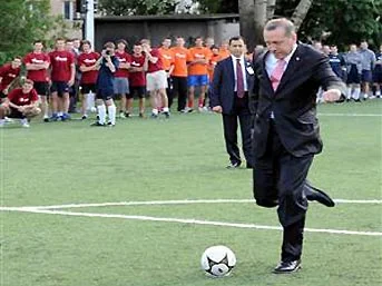 Erdoğan'dan futbola dev destek