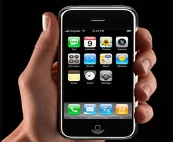 iPhone, patronunu zirveye taşıdı