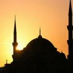 Kaliforniya'da İslami merkeze yine saldırıldı