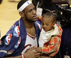 Lebron James'e 25 bin dolarlık ilginç ceza