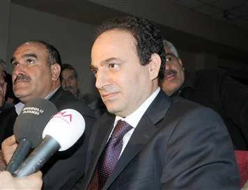 'Lime lime doğrasalar ülkeyi terketmem'