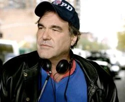 Oliver Stone yine ABD'yi sarsacak