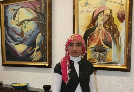 Şalvarlı Picasso, ilk sergisini Kazan'da açtı