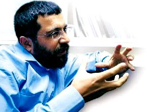 Soner Yalçın'ın yaman çelişkisi