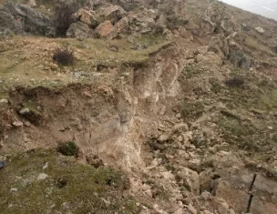 Toprak kayması 2 bin yılllık tarihi ortaya çıkardı