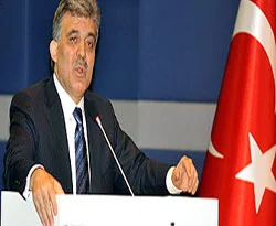 'Türkiye'de hükümetler üstü meseleler var'