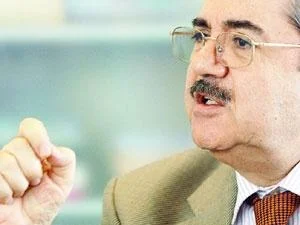 Üniforma şerefli, ya başörtüsü?