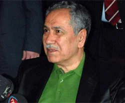 Vatandaş, Arınç'a 'kozmetik oda'yı sordu