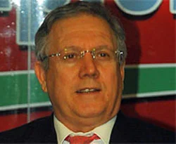 Yeniden Aziz Yıldırım