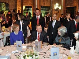 Zirve yemeğinde hijyen skandalı