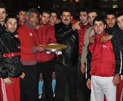 45 yaşında 17. kez gol kralı oldu