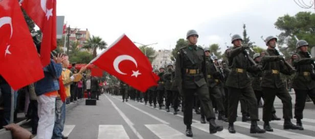 AB'de 30 bin kişilik orduya güven anketi