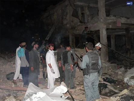 Afganistan'da bombalı saldırı: 9 ölü