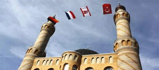 Almanya'da beş vakit ezan