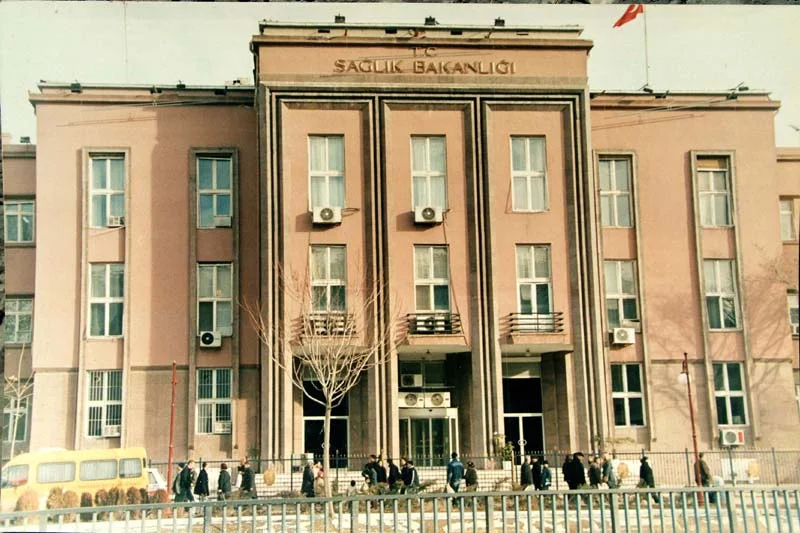 Bakanlık hastane yangınlarına el attı