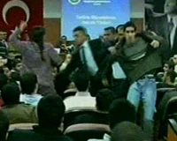 Büyükanıt'a protesto şoku