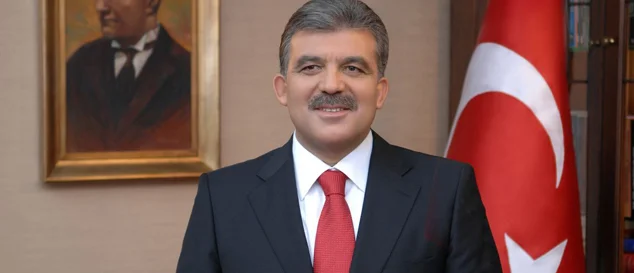 Cumhurbaşkanı Gül, Çiçeklerle karşılandı