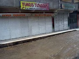 Doğubayazıt'ta esnafa Öcalan baskısı