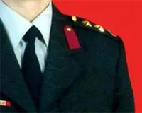 Emekli yarbay, ailesini öldürdükten sonra intihar etti