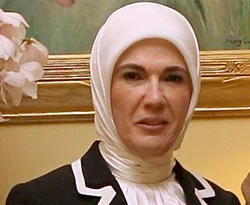 Erdoğan TEKEL işçilerini kabul etti
