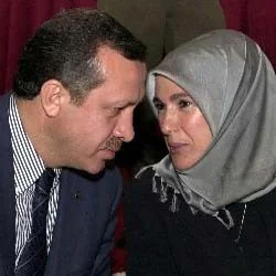 Erdoğanlar Semra Özal'ı ziyaret etti