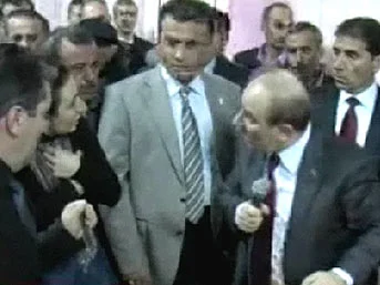 Erzurum Valisi köpürdü!
