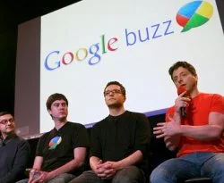 Facebook'un rakibi Google Buzz'a büyük ilgi