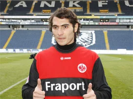 Halil'den altın gol