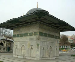 İstanbul çeşmeleri onarılıyor
