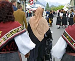 İsveç yabancı öğrencilerden harç isteyecek
