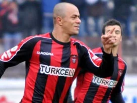 Kartal'ın gözü yine Anteplilerde