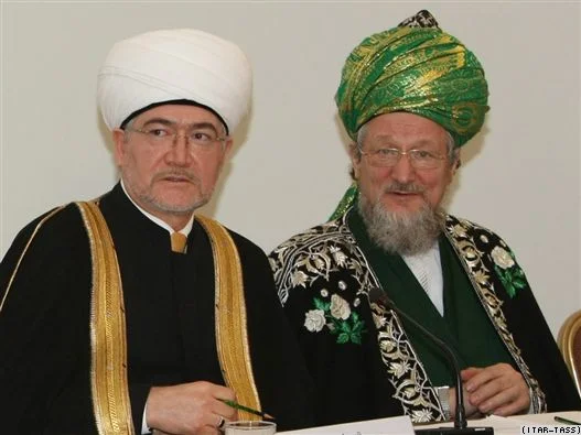 Rusya'daki Müslümanlar birleşiyor