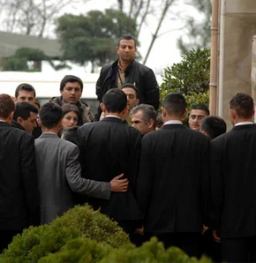 3 muvazzaf asker tutuklandı