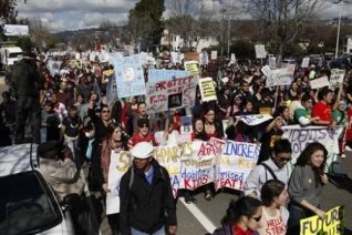 ABD'de paralı eğitim protestosu