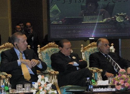 Arap Zirvesi Libya'da başladı