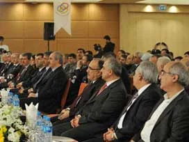 'Askeri vesayet tasfiye edilsin'