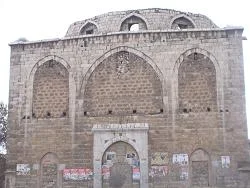Cami derneği kilise restore edecek