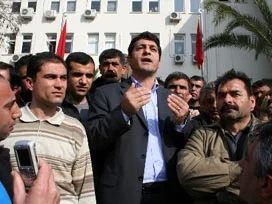 CHP'nin işten çıkardığı işçilere iade kararı