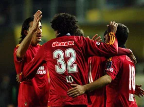 Cimbom cepten yedi