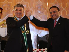 Cumhurbaşkanı Gül'e Pakistan Devlet Nişanı