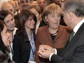 Erdoğan'ın Merkel'i şaşırtan hareketi