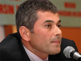 'Gelen giden hakeme vuruyor'