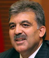 Gül'den taş atan çocuk açıklaması