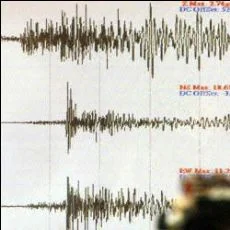 İzmir'de deprem