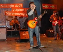 Kadıköy belediyesinden lise öğrencilerine ahlâksız promosyon