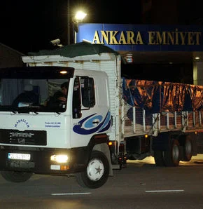 Kamyon Emniyetten ayrıldı