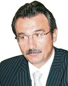 Kürşad Tüzmen'in yerine Ömer Çelik'i atadı